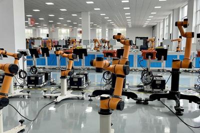 引領技術突破，推動產業規模化發展——遨博機器人在智能機器人研發領域的探索與實踐